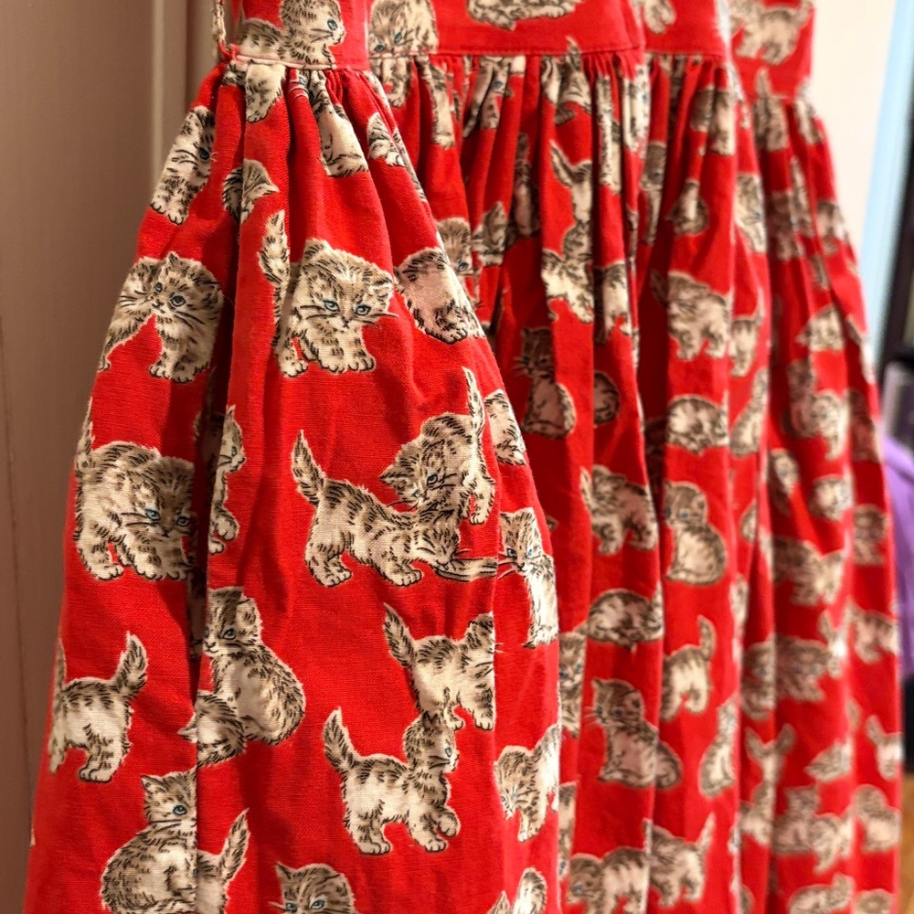 Bernie Dexter Red Dress with Cat Print - Picture 8 of 9